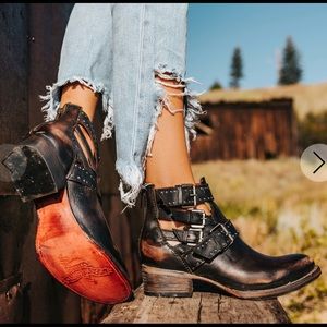 On HOLD DO NOT BUY reserved